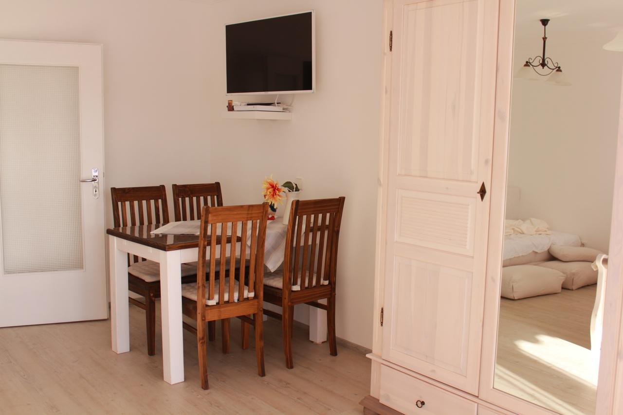 Mariaprimavera Apartment Am Kurpark Mit Schwarzwaldblick * * * * Bad Krozingen Zewnętrze zdjęcie